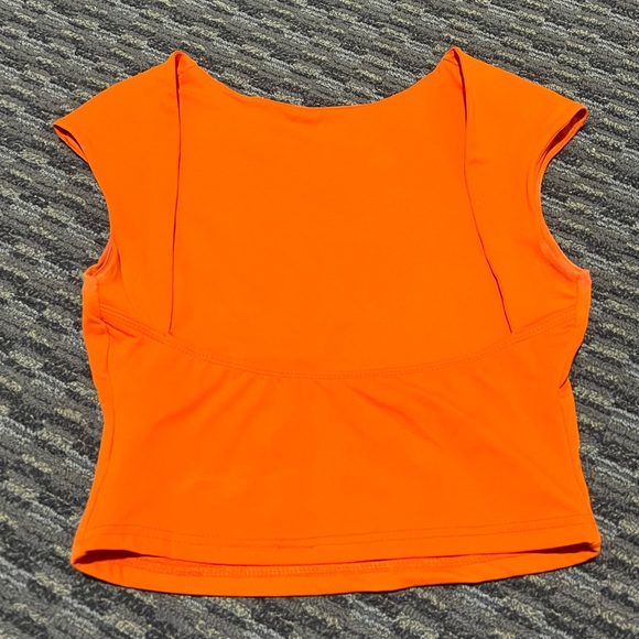 Orange open back crop top size small - Picture 3 of 4